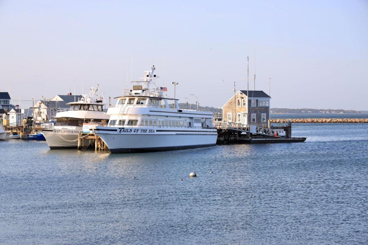 Harbourtown Suites On Plymouth Harbor Ngoại thất bức ảnh