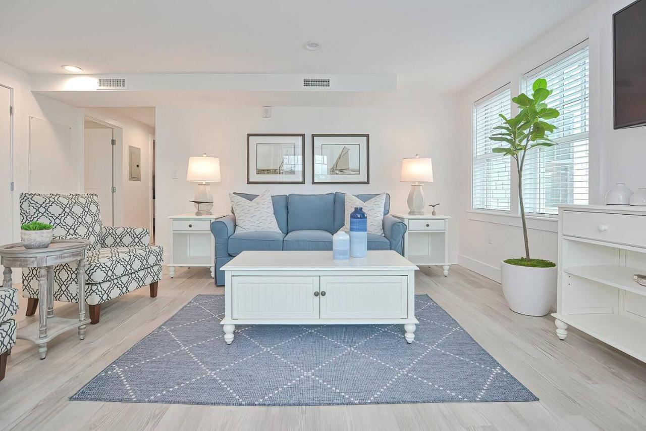 Harbourtown Suites On Plymouth Harbor Ngoại thất bức ảnh