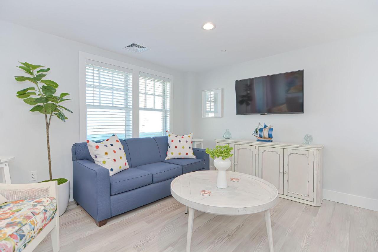 Harbourtown Suites On Plymouth Harbor Ngoại thất bức ảnh