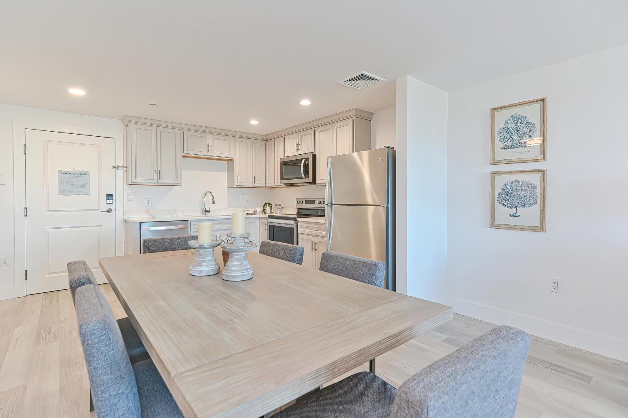 Harbourtown Suites On Plymouth Harbor Ngoại thất bức ảnh