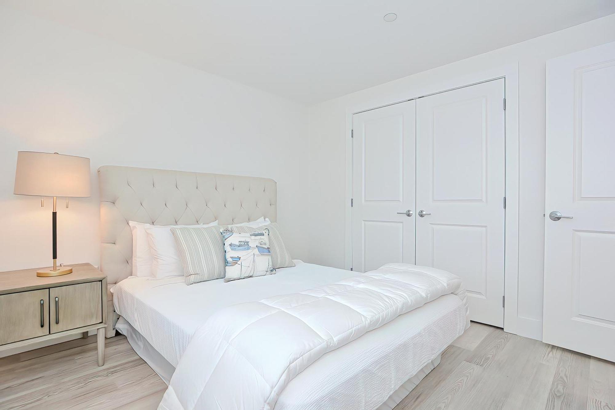 Harbourtown Suites On Plymouth Harbor Ngoại thất bức ảnh