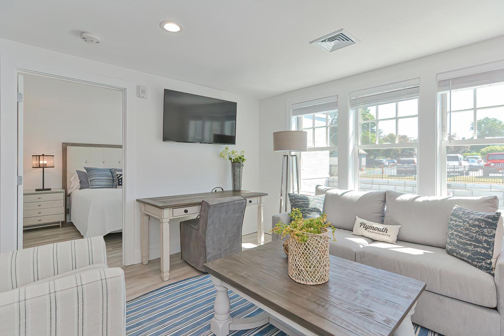 Harbourtown Suites On Plymouth Harbor Ngoại thất bức ảnh