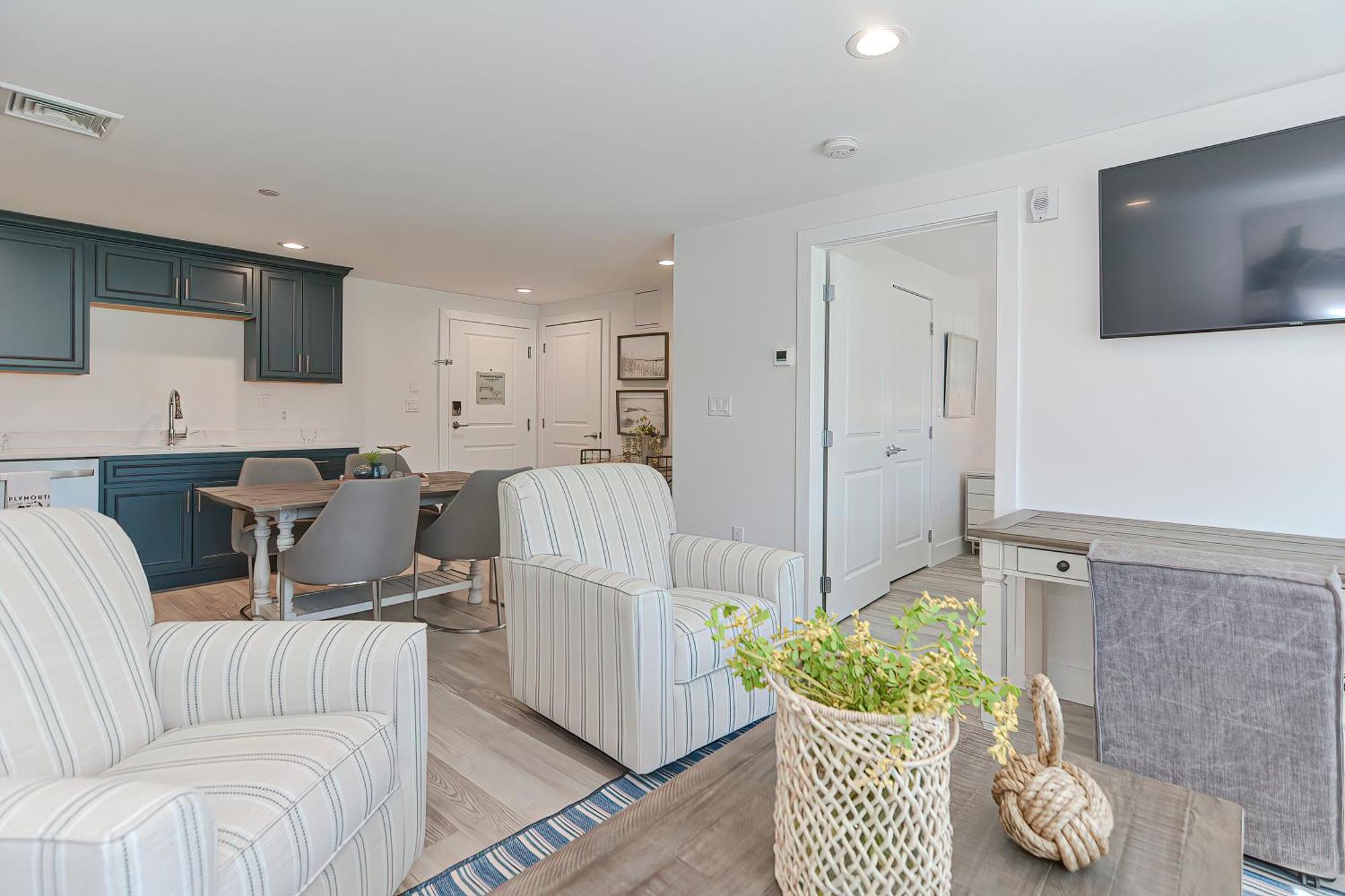 Harbourtown Suites On Plymouth Harbor Ngoại thất bức ảnh