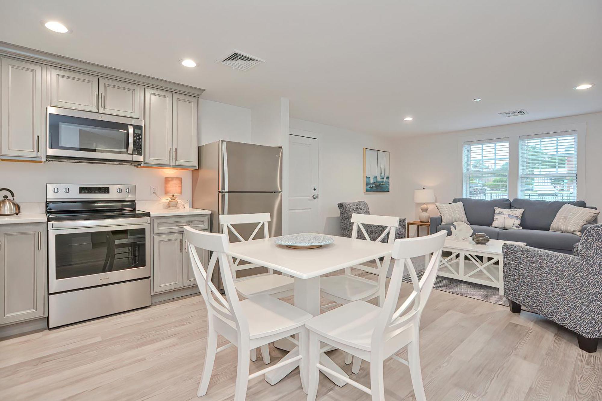 Harbourtown Suites On Plymouth Harbor Ngoại thất bức ảnh